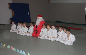 Cours de Noel du baby judo du 21 décembre